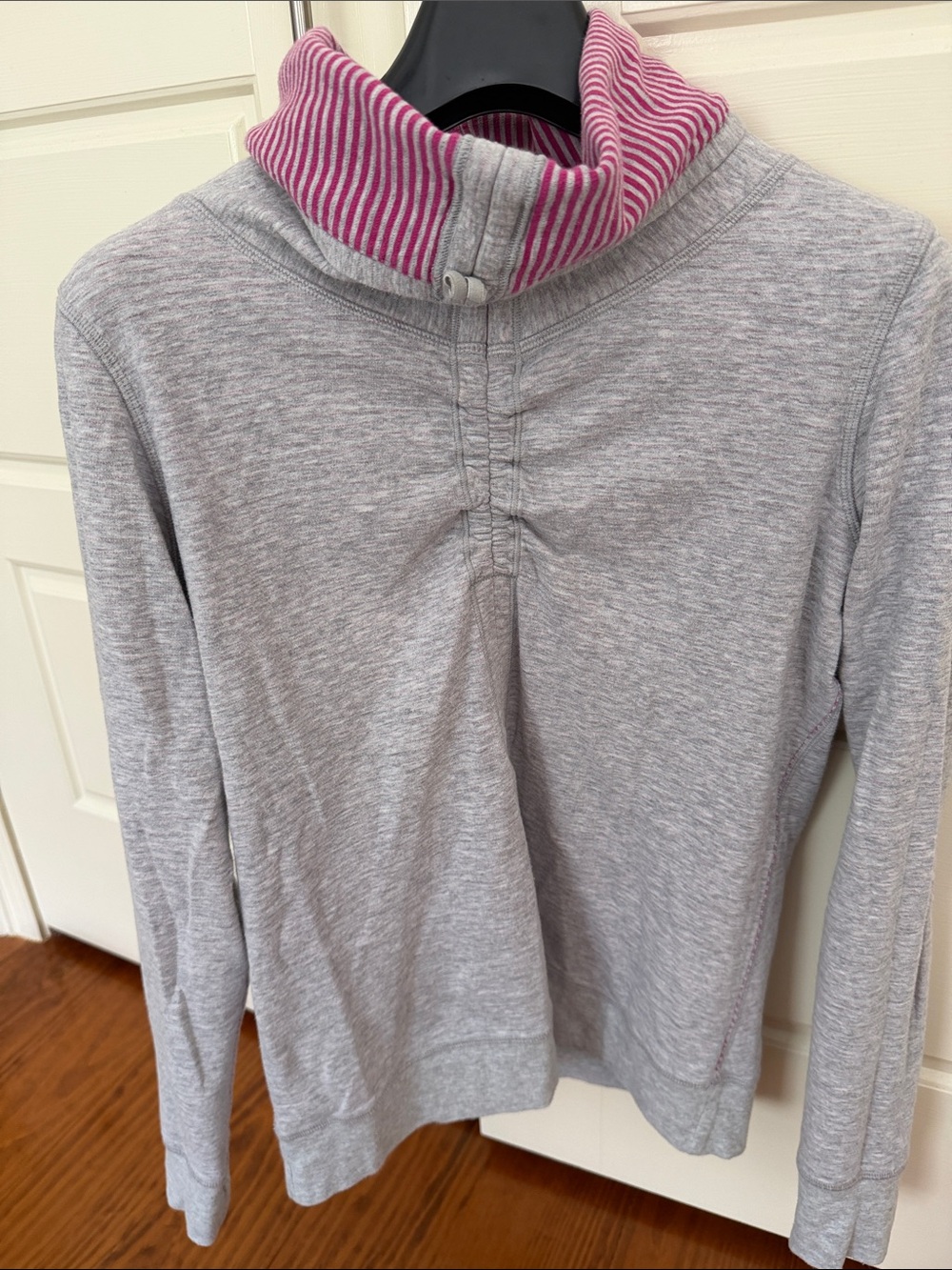 Lululemon Gray reversible Pullover Top with Pink Stripe collar